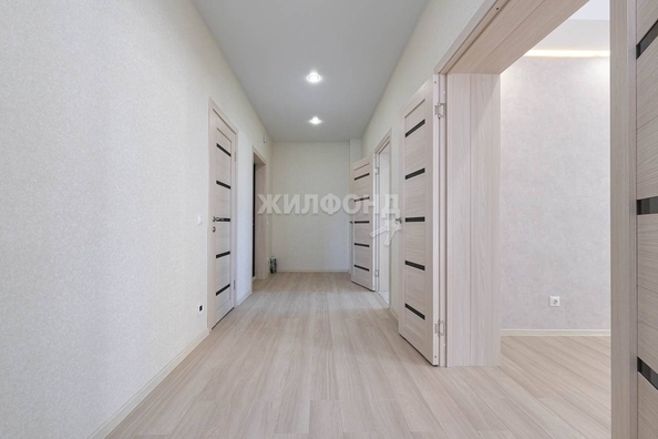 
   Продам 2-комнатную, 69 м², Героев Революции ул, 23/1

. Фото 19.