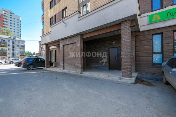 
   Продам 2-комнатную, 69 м², Героев Революции ул, 23/1

. Фото 29.