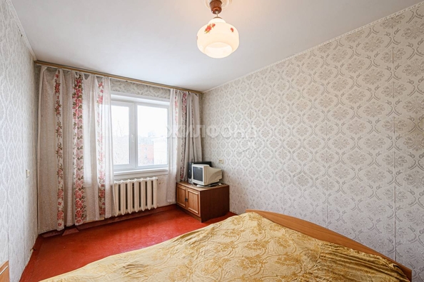 
   Продам 3-комнатную, 61 м², Сибирская ул, 31а

. Фото 2.