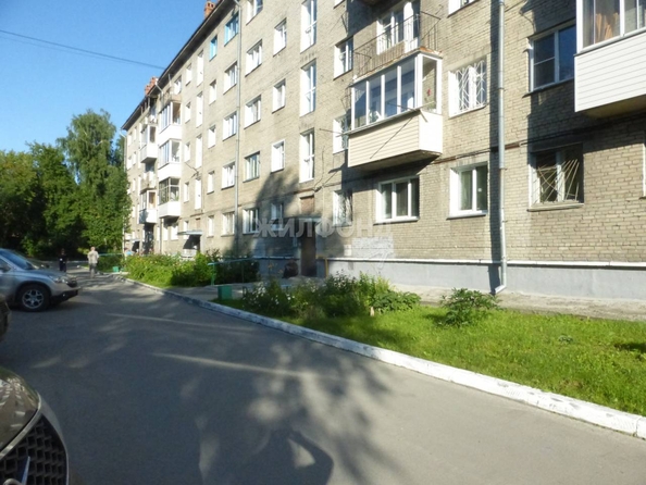 
   Продам 1-комнатную, 31.5 м², Макаренко ул, 23

. Фото 9.