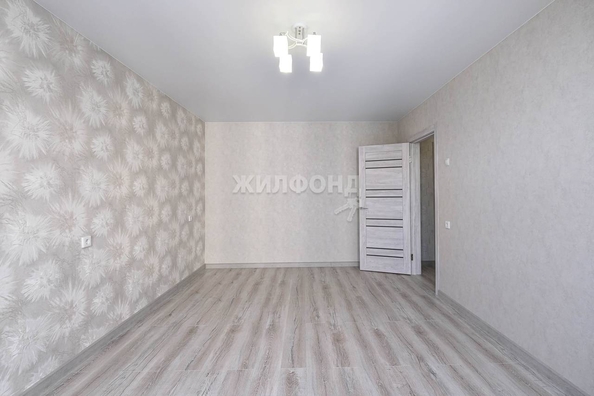 
   Продам 1-комнатную, 36.89 м², Рябиновая ул, 10

. Фото 2.