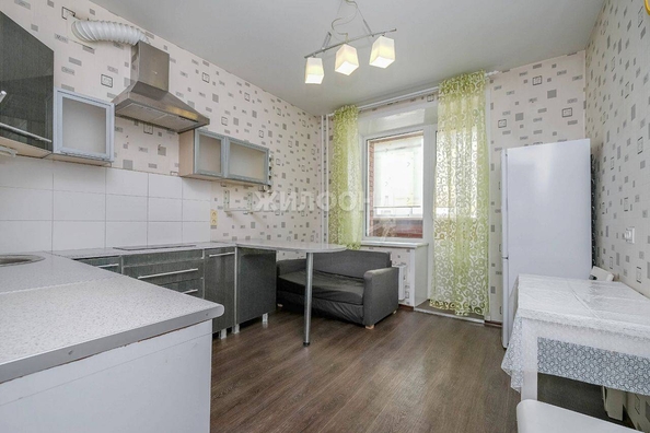 
   Продам 1-комнатную, 36.9 м², Первомайская ул, 236

. Фото 1.