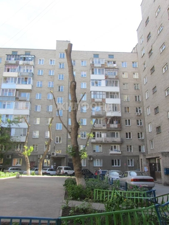 
   Продам 2-комнатную, 42 м², Семьи Шамшиных ул, 37а

. Фото 11.