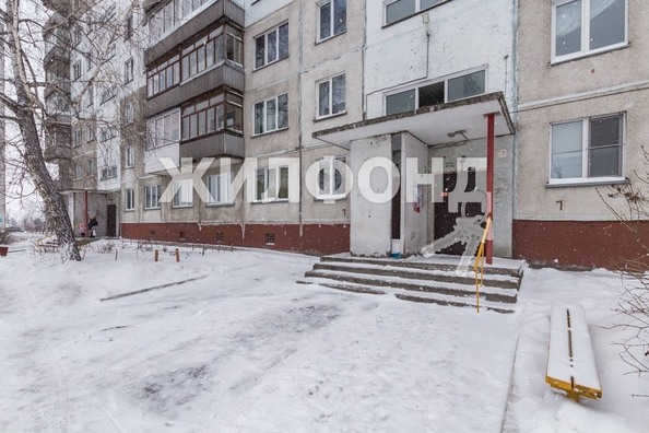 
   Продам 3-комнатную, 60.8 м², Русская ул, 9

. Фото 2.