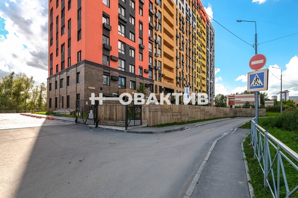 
   Продам 3-комнатную, 62.6 м², 2-я Обская ул, 71/1

. Фото 41.