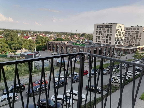 
   Продам 3-комнатную, 60.8 м², Большевистская ул, 88

. Фото 16.