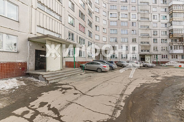 
   Продам 2-комнатную, 42.7 м², Железнодорожная ул, 8/1

. Фото 17.