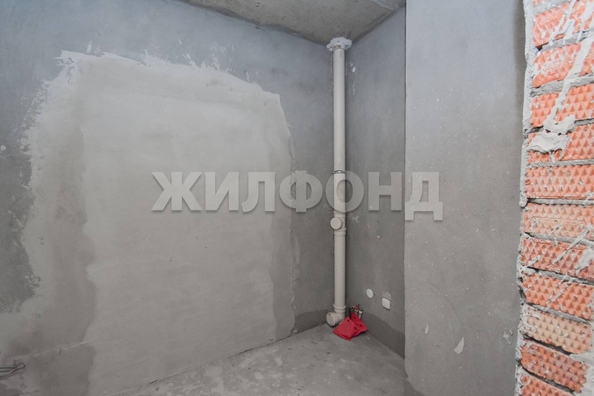 
   Продам 3-комнатную, 71.3 м², Сухарная ул, 109

. Фото 15.