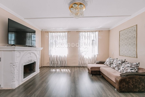 
   Продам дом, 394.2 м², Новосибирск

. Фото 11.