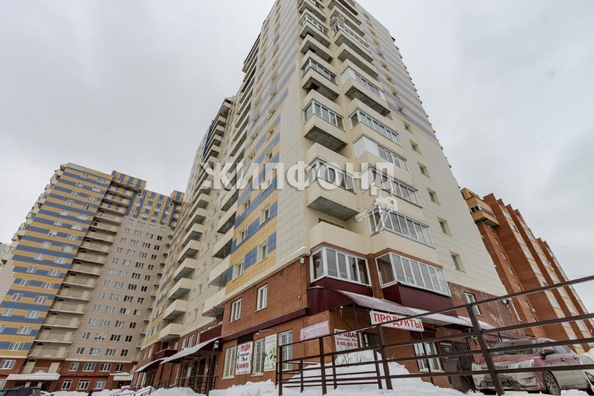 
   Продам 1-комнатную, 46 м², Выборная ул, 91/3

. Фото 2.