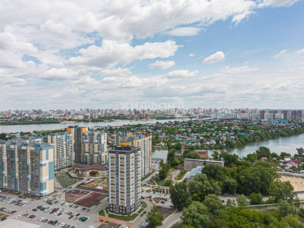 
   Продам 2-комнатную, 55.5 м², Междуреченская ул, 3

. Фото 29.