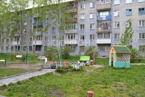 
   Продам 2-комнатную, 44.2 м², Петухова ул, 48

. Фото 9.