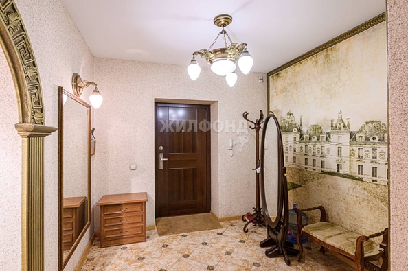 
   Продам 3-комнатную, 99.8 м², Крылова ул, 48

. Фото 4.