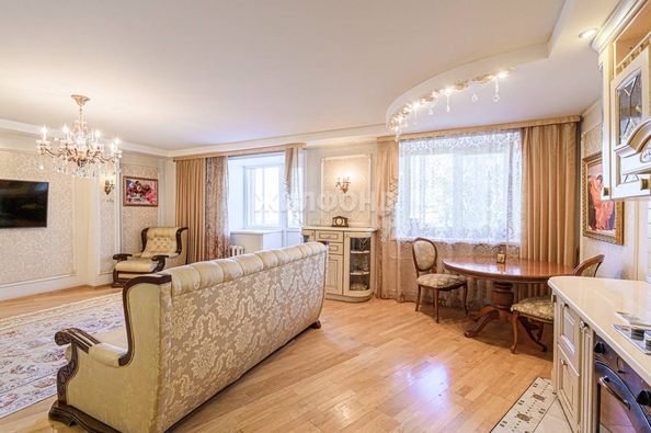 
   Продам 3-комнатную, 99.8 м², Крылова ул, 48

. Фото 10.