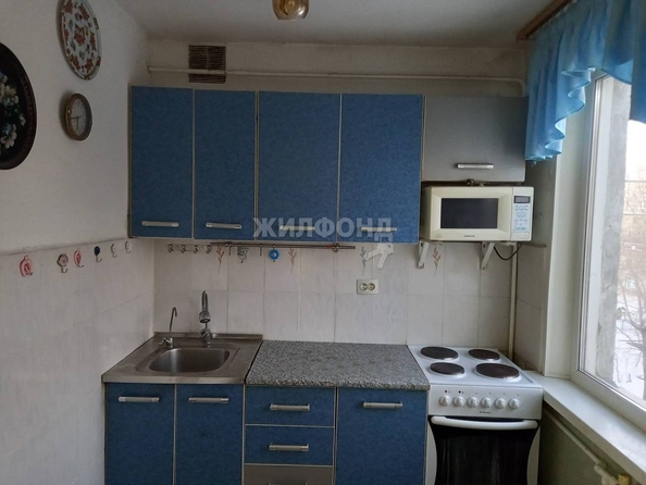 
   Продам 2-комнатную, 43.9 м², Танкистов ул, 7

. Фото 2.