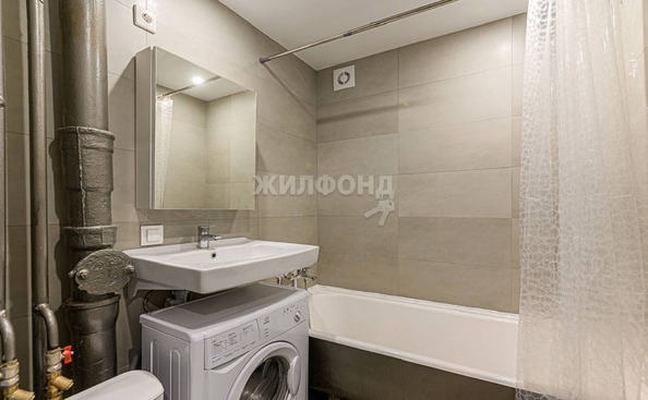 
   Продам 2-комнатную, 42.8 м², Кропоткина ул, 109

. Фото 9.