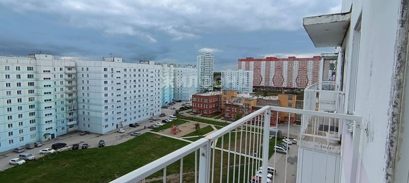 
   Продам 1-комнатную, 48.1 м², Александра Чистякова ул, 8

. Фото 9.