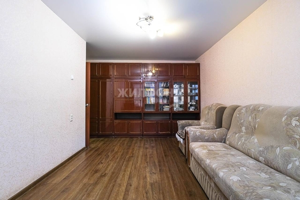 
   Продам 2-комнатную, 44 м², Ватутина ул, 11

. Фото 3.