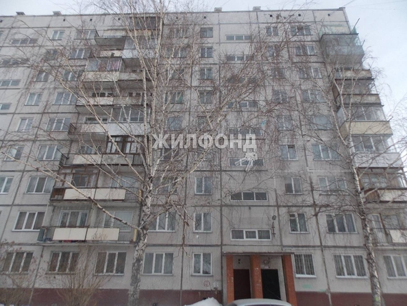 
   Продам 3-комнатную, 62.6 м², Приморская ул, 33

. Фото 3.