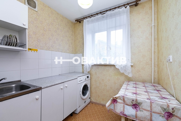 
   Продам 1-комнатную, 20.9 м², Дачная ул, 34/1

. Фото 11.