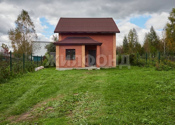 
   Продам дом, 100.8 м², Новосибирск

. Фото 1.