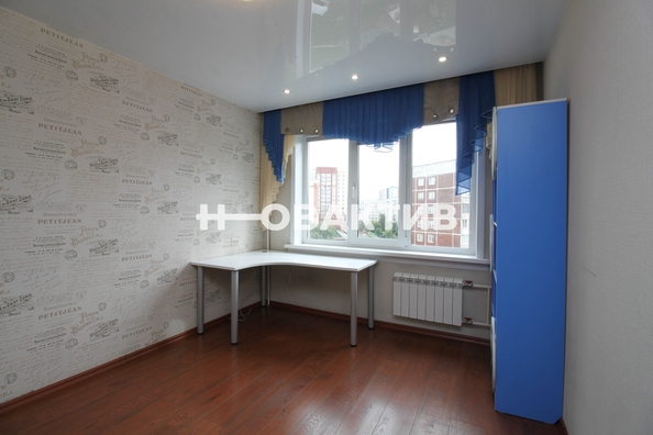 
   Продам 5-комнатную, 90.3 м², Железнодорожная ул, 2

. Фото 17.