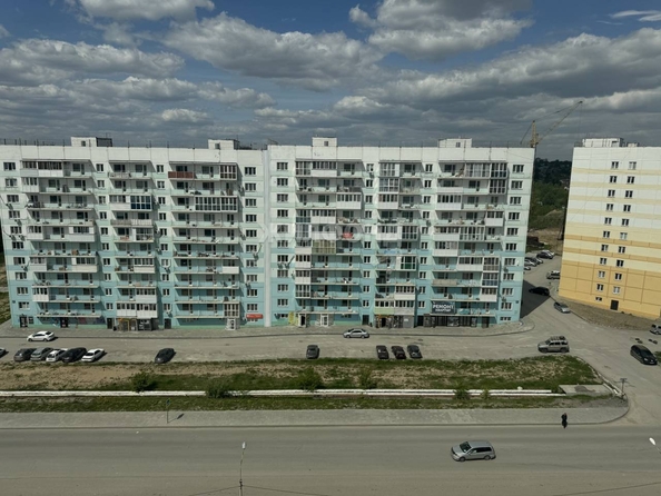 
   Продам 2-комнатную, 63.9 м², Плющихинская ул, 1

. Фото 16.