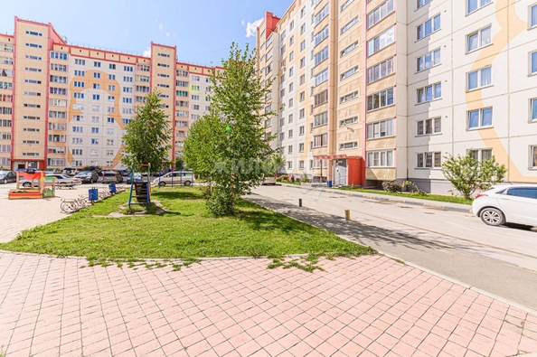 
   Продам 1-комнатную, 37.9 м², Петухова ул, 95

. Фото 35.