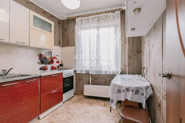 
   Продам 2-комнатную, 46 м², Немировича-Данченко ул, 141

. Фото 1.