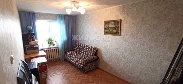 
   Продам 3-комнатную, 63.6 м², Молодежная ул, 13

. Фото 1.