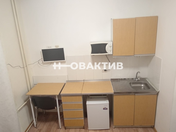 
   Продам 3-комнатную, 61 м², Фрунзе ул, 14

. Фото 17.