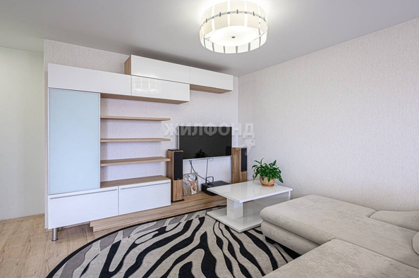 
   Продам 3-комнатную, 70.9 м², Бориса Богаткова ул, 260/1

. Фото 5.