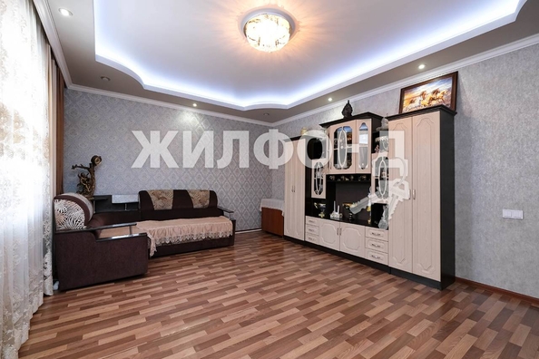 
   Продам дом, 250 м², Новосибирск

. Фото 2.