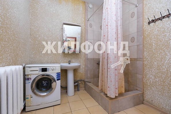 
   Продам дом, 250 м², Новосибирск

. Фото 10.