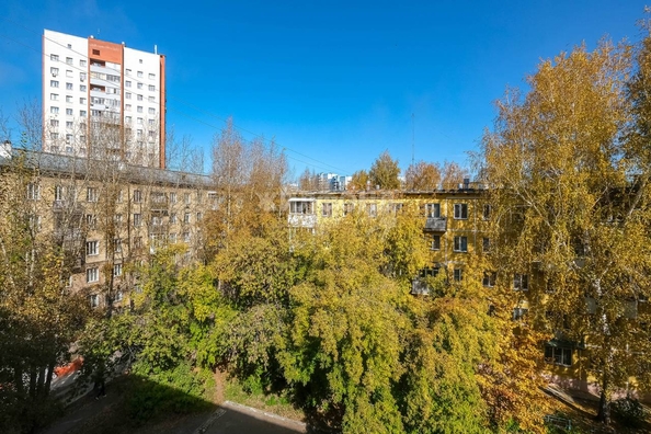 
   Продам 1-комнатную, 32.4 м², Пермитина ул, 8

. Фото 16.