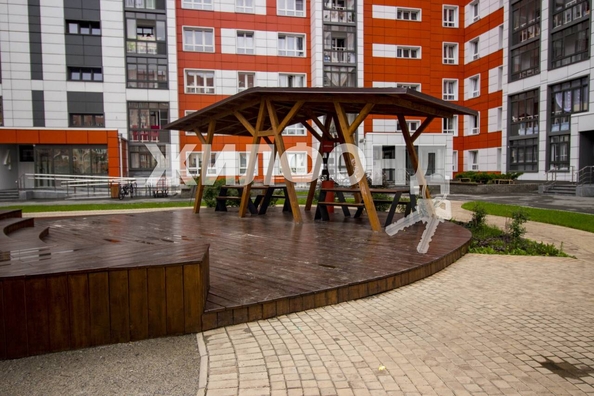 
   Продам 2-комнатную, 52.6 м², Кирова ул, 322

. Фото 15.