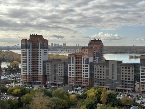 
   Продам 3-комнатную, 73.8 м², Большевистская ул, 32/1

. Фото 12.