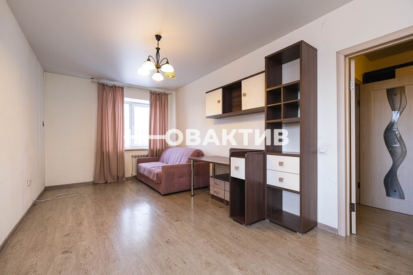 
  Сдам в аренду 2-комнатную квартиру, 59 м², Новосибирск

. Фото 1.