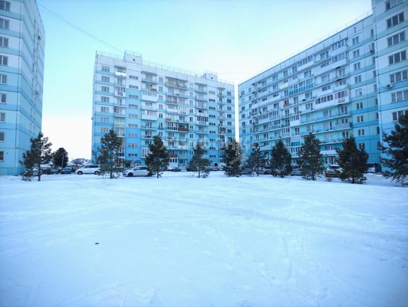 
   Продам 4-комнатную, 94.17 м², Александра Чистякова ул, 2/1

. Фото 2.