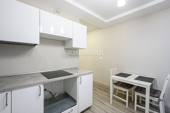 
   Продам студию, 30.5 м², Забалуева ул, 90

. Фото 7.