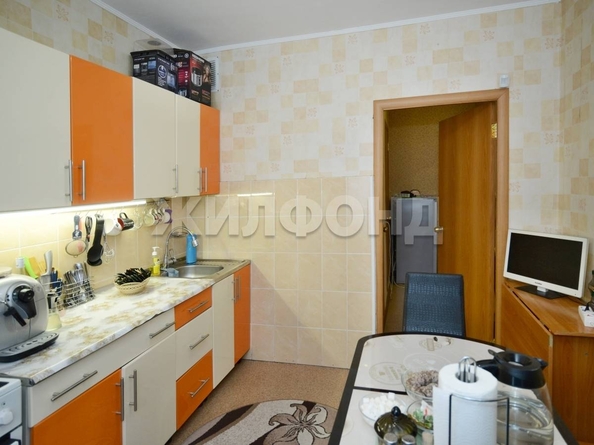 
   Продам 2-комнатную, 53 м², В. Высоцкого ул, 42/3

. Фото 5.