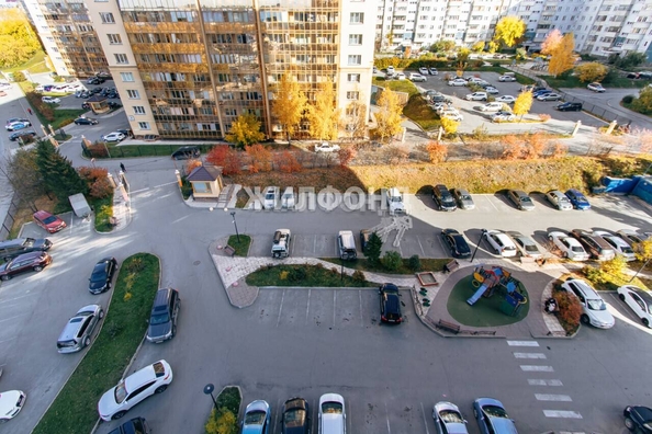 
   Продам 2-комнатную, 49.9 м², Лазурная ул, 28

. Фото 17.