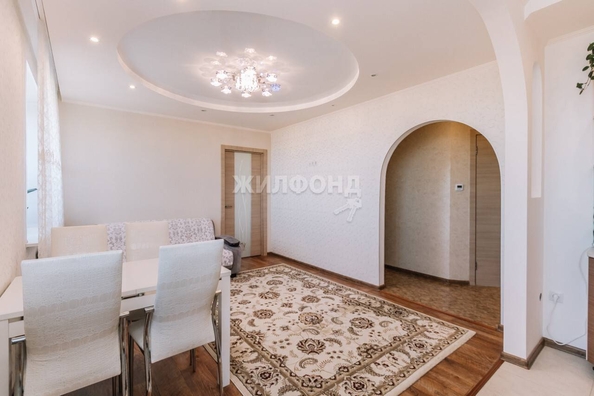 
   Продам 3-комнатную, 49.9 м², Лазурная ул, 28

. Фото 5.