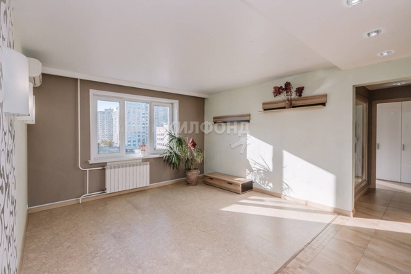 
   Продам 3-комнатную, 70.8 м², Горский мкр, 78

. Фото 5.