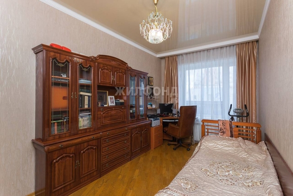 
   Продам 3-комнатную, 101 м², Вокзальная магистраль ул, 10

. Фото 7.