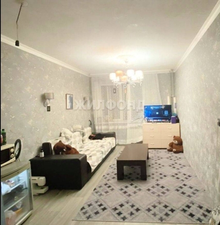 
   Продам студию, 23.7 м², Романтиков ул, 3

. Фото 1.