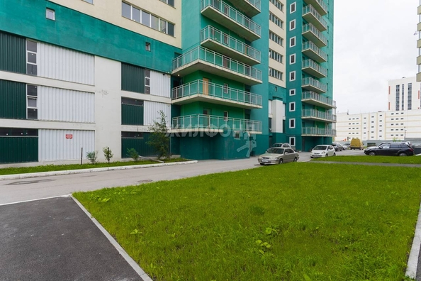 
   Продам 2-комнатную, 56 м², Есенина ул, 12/2

. Фото 21.