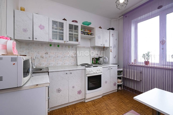 
   Продам 2-комнатную, 52.6 м², В. Высоцкого ул, 15

. Фото 17.