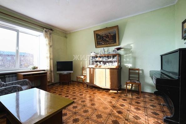 
   Продам 3-комнатную, 75.9 м², Красный пр-кт, 33

. Фото 18.