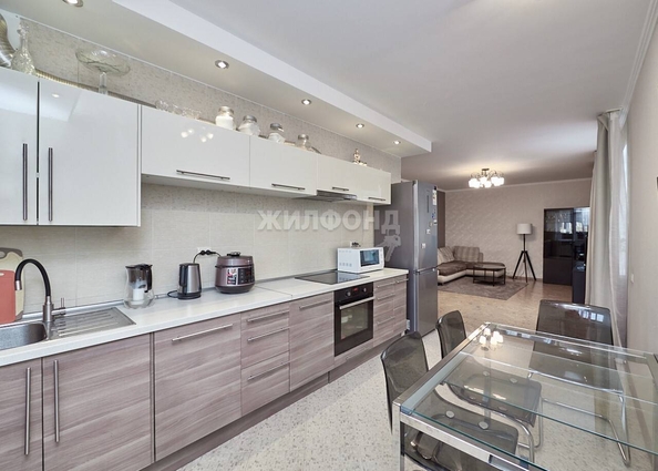 
   Продам 3-комнатную, 100 м², Кропоткина ул, 116/1

. Фото 1.